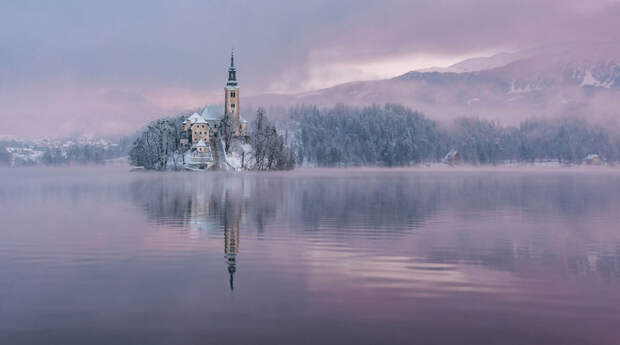 Ещё один идеальный зимний вид бледское озеро, зима, озеро, словения