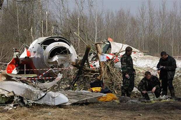 Анджей Дуда рассказал о неизвестных ранее подробностях гибели Ту-154 под Смоленском в 2010 году Анджей Дуда рассказал о неизвестных ранее подробностях гибели Ту-154 под Смоленском в 2010 году