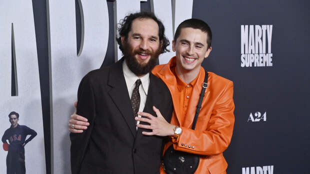 «Особый вид режиссуры»: Шаламе о работе с Сэфди над фильмом «Марти Великолепный»