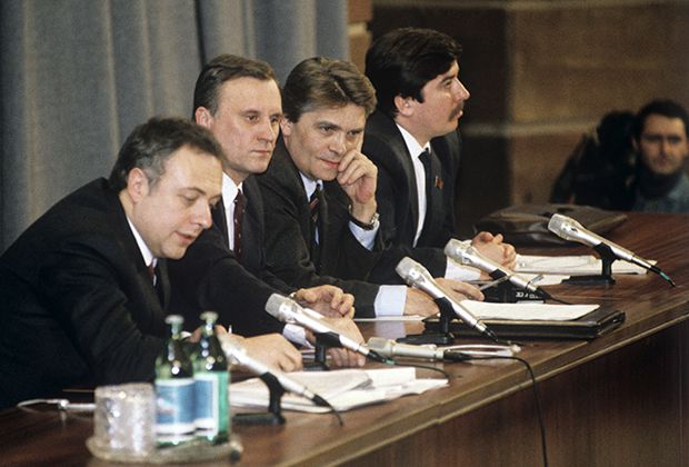 «С 1993 года Ельцин занимал должность президента незаконно»
