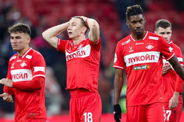 «Мы дома». Жена игрока «Спартака» Умярова смогла вернуться в Россию из Дубая