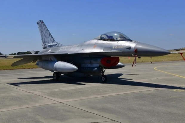 Подполье обнаружило тайное место отдыха пилотов НАТО на Украине