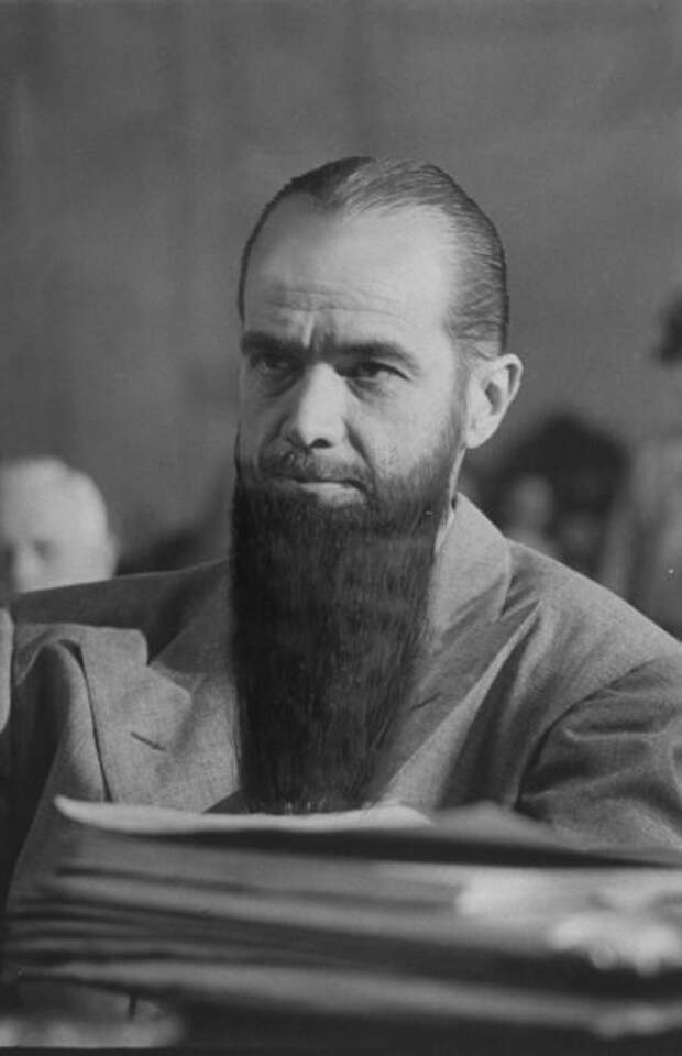 Говард Хьюз Вонь, люди, токсичные