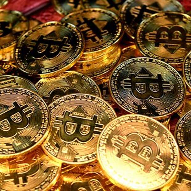 Резкий рост биткоина объяснили
