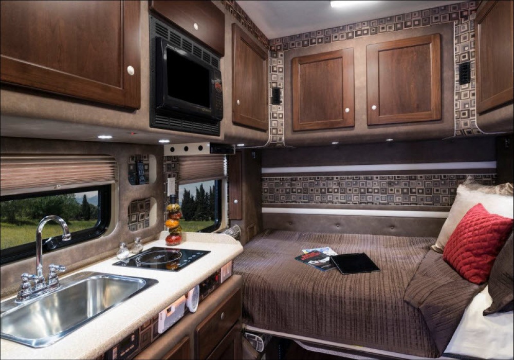 these-trucks-are-the-real-heaven-for-truck-drivers-artnaz-com-12