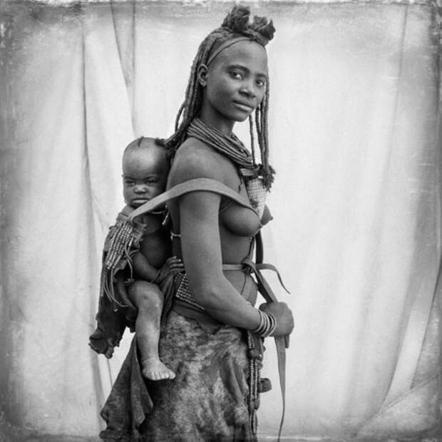 Экзотика по-африкански: топлес-выставка женской красоты без табу (+18)