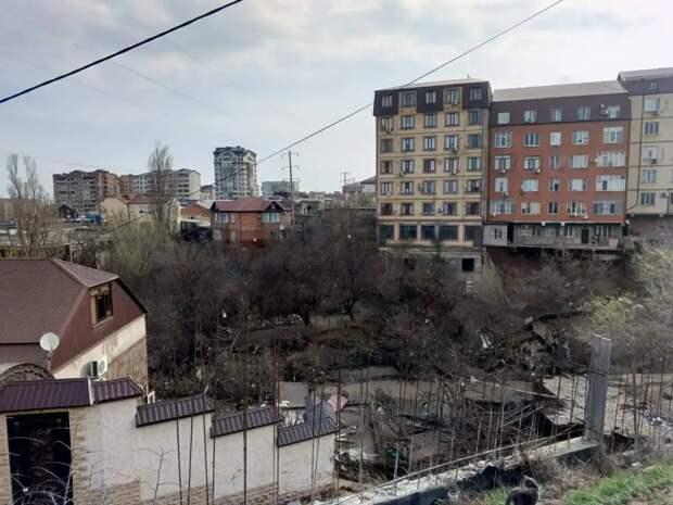 Минстрой: к обрушению дома в Махачкале привело нарушение градостроительных норм