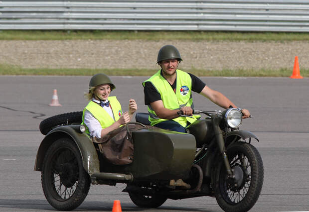 Олдтаймер ралли на автодроме ФСО олдтаймер, ралли, ретро автомобили