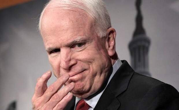 Сенатор Маккейн предлагает сбивать российские самолёты
