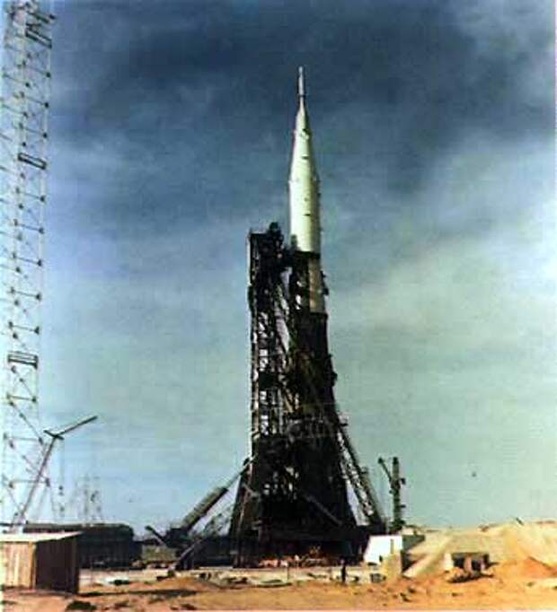 Ракета-носитель H1 на стартовой позиции