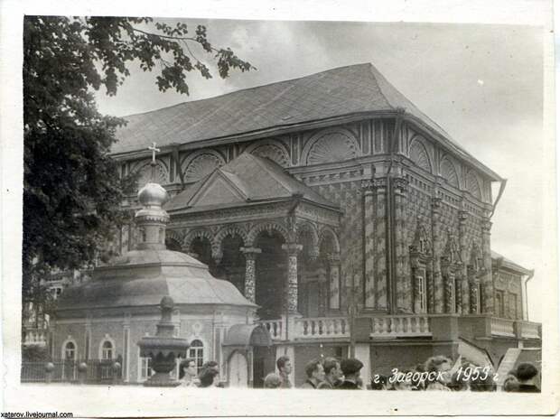 Троице-Сергиевский монастырь. Трапезная. г. Загорск, 1953.jpg