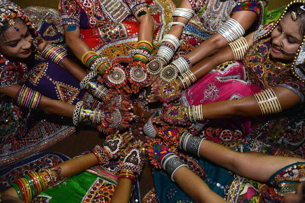everyday-life-of-india-photography-artnaz-com-42