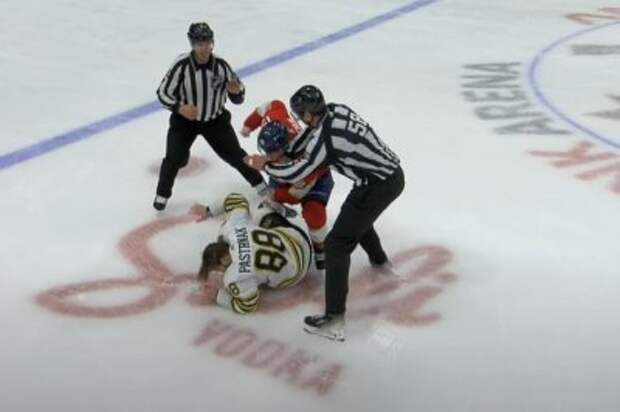 Watch: Tkachuk-Pastrnak melee highlights Panthers' Game 2 thrashing of Bruins