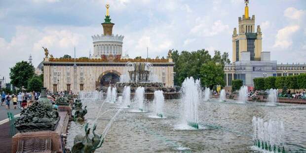 Собянин: Свой юбилей ВДНХ встречает ухоженной, красивой и популярной. Фото: mos.ru