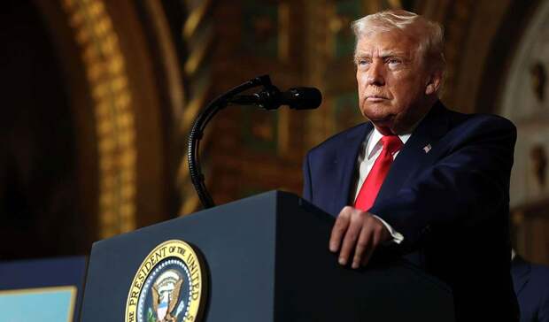 «Прямо сейчас направляется армада»: Трамп пригрозил Ирану армадой кораблей