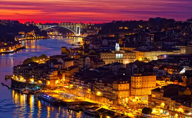         Condé Nast Traveler       . ,   ,   .     ,  ,    ,    .