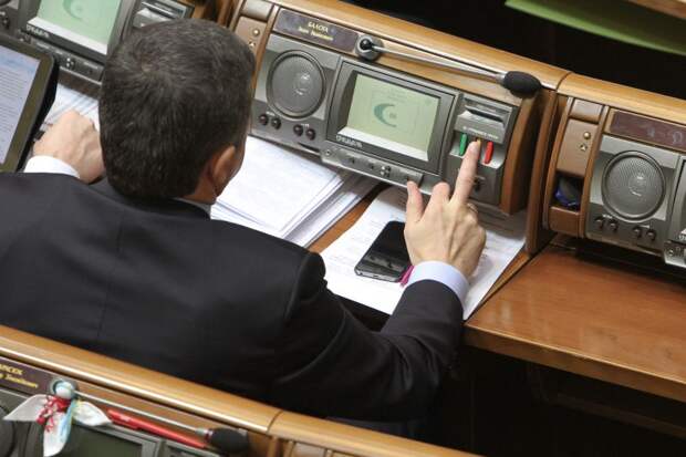 Порошенко направил в Раду законопроект о допуске в страну ВС стран НАТО