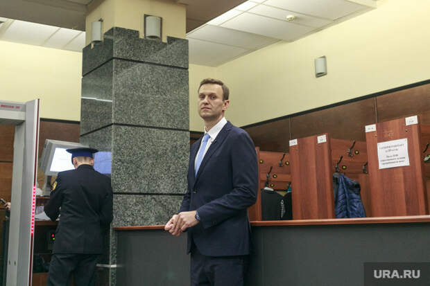 Политолог: почему Навальный критикует «Семью» Ельцина и 90-е