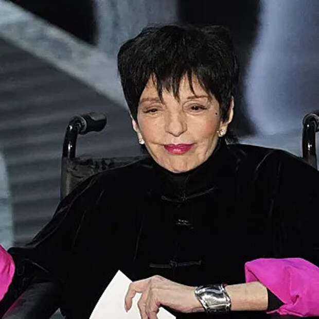 80‑летняя Лайза Миннелли заметно испытывает трудности с речью и передвижением