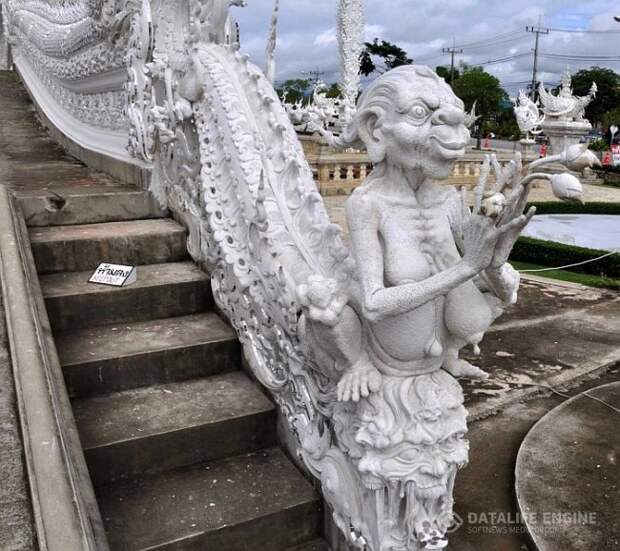 Храмовый комплекс Ват Ронг Кхун (Wat Rong Khun)  в Таиланде (20 фото)