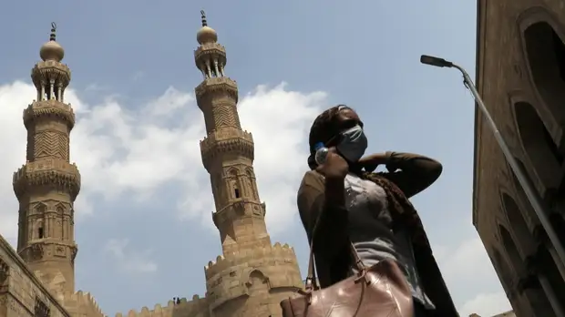 В Египте зафиксированы первые три случая омикрон-штамма COVID-19