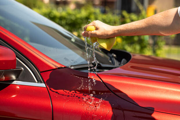 Автоэксперт Кадаков: для подготовки машины к лету важно тщательно помыть ее