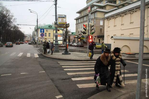 Прогулка по улицам Москвы Москва, прогулка, критика, улица