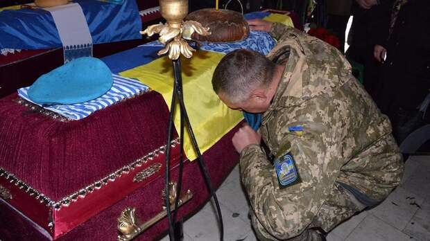 Украинские военные гибнут, не вступая в бой