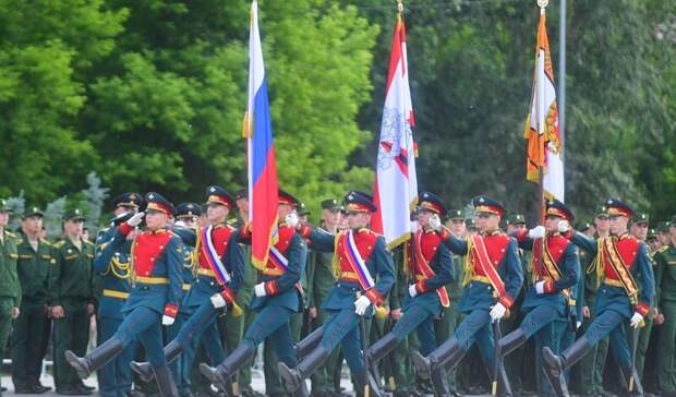 В Тюмени прошли торжества, посвященные выпуску офицеров ТВВИКУ