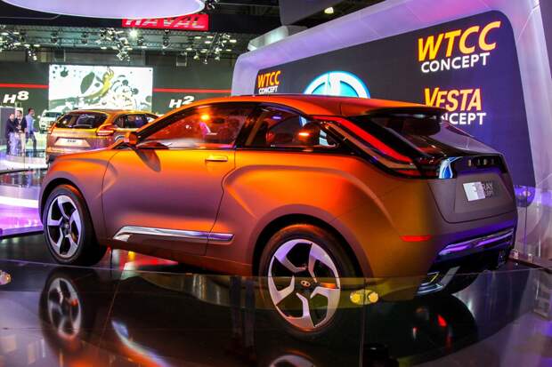Новый кроссовер Lada испытывают в Германии lada xray, ваз, лада