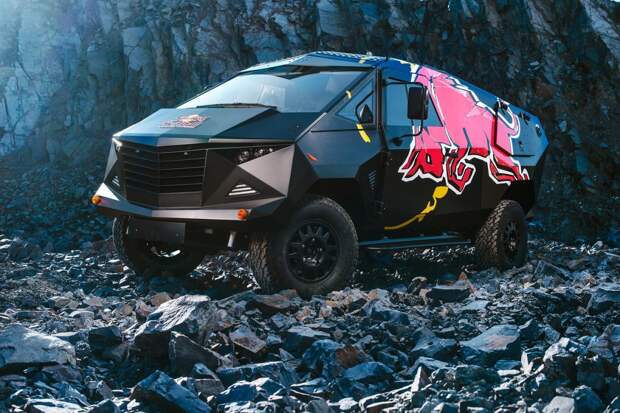 Грозный броневик на базе Land Rove от компании Red Bull Red Bull.  Land Rover, defender, броневик