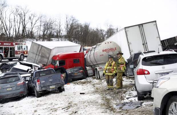 Более 50 автомобилей столкнулись на трассе в Пенсильвании авария, америка, дтп, массовое дтп, пенсильвания
