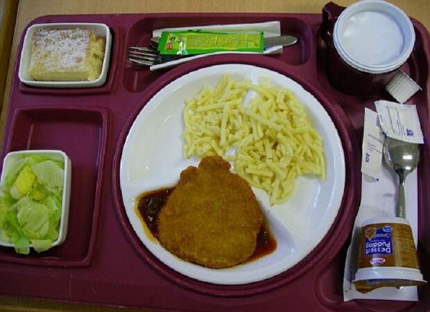 Еда в больнице невкусная? Как кормят пациентов в зарубежных клиниках