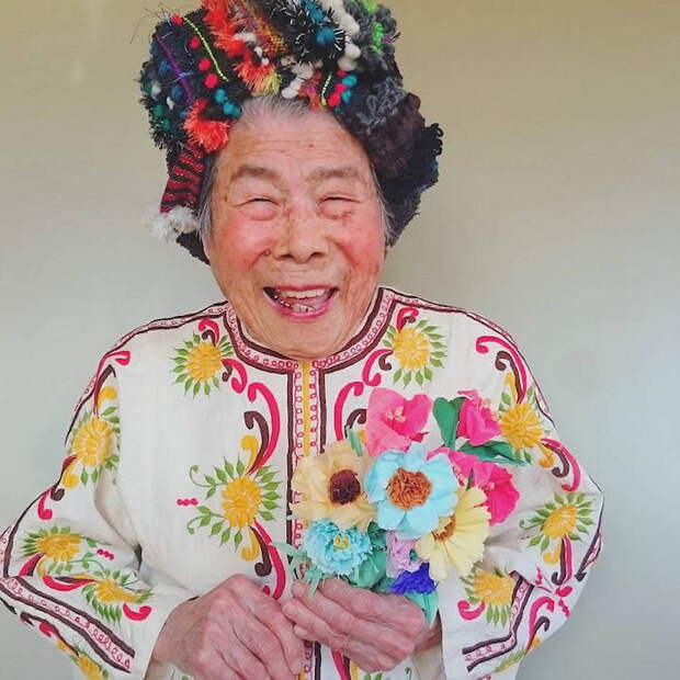 Emiko Weavings - 93-летняя фотомодель Emiko Weavings - 93-летняя фотомодель