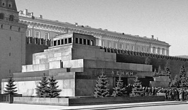 Взрыв в мавзолее в 1973 году: тайна самого страшного покушения на мумию Ленина