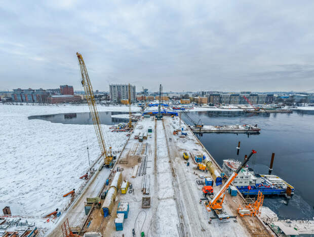 На Большом Смоленском мосту смонтировали ортотропные плиты всех пролетов