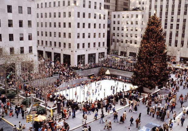 Рождественские деревья в Rockefeller Center сквозь года