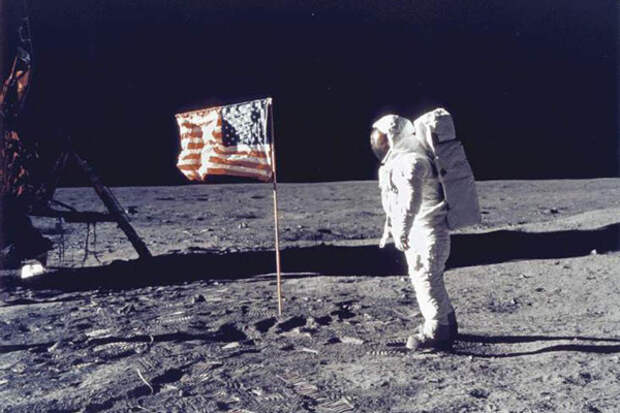 Первые шаги Нила Армстронга на Луне