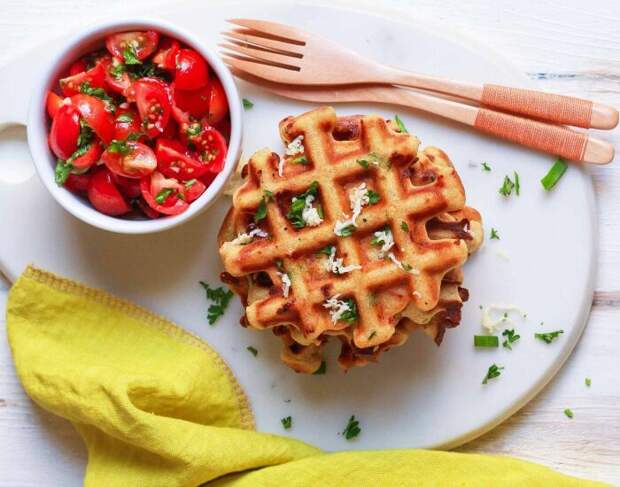Пикантные томатные вафли. \ Фото: tashasartisanfoods.com.
