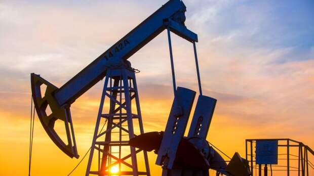 США рассказали, почему отказались бомбить нефтяные базы ИГ Позицией Белого дома поделился бывший директор ЦРУ Майкл Морелл.