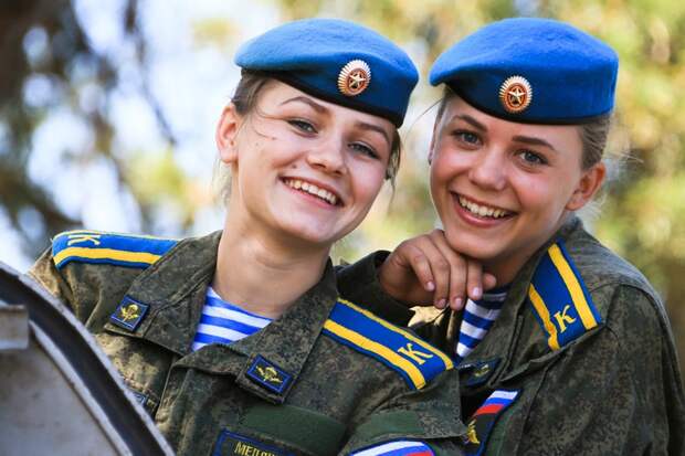 Девушки и ВДВ