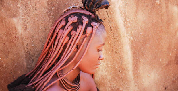 Девушки племени Химба. Племя Химба женщины в полный. Намибия Химба молодые девушки.