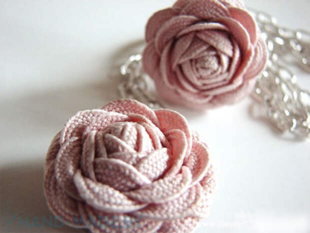 rosa-tesma1 розочки из тесьмы