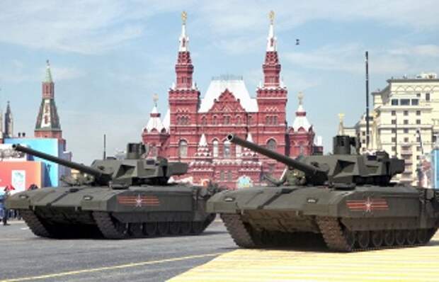 Танки Танк Т-14 "Армата" во время военного парада на Красной площади, посвященного 70-й годовщине Победы в Великой Отечественной войне
