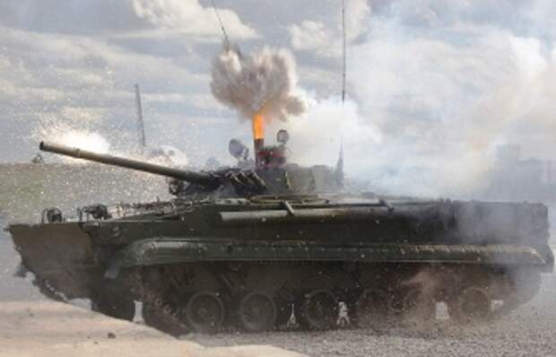 БМП-3 производства Курганмашзавода во время показательных выступлений