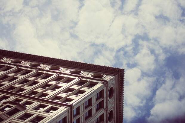 public-domain-images-free-stock-photos-chicago-gothic-architecture-blue-skies-1-1000x666