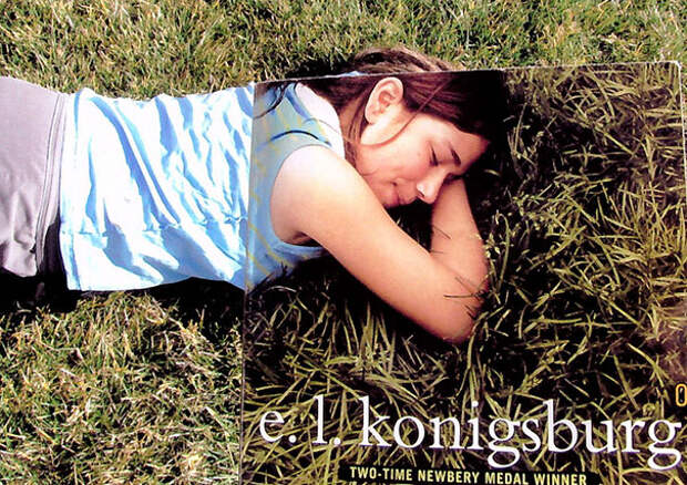 book-cover-face-illusion-perfectly-timed-photos-26-5763bb347c6cc__605