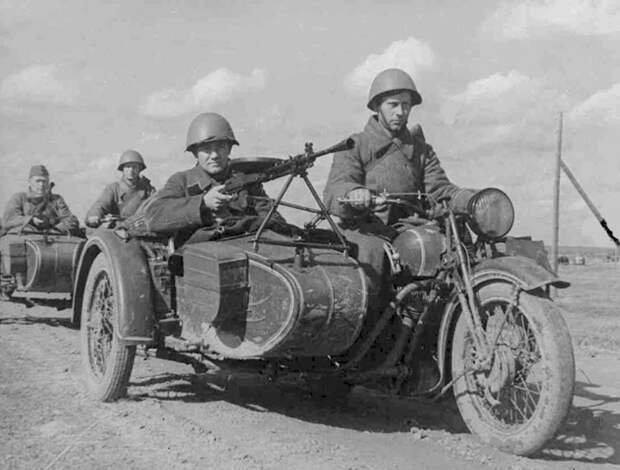 5 легендарных мотоциклов Второй мировой вов, знаменитый военные мотоциклы