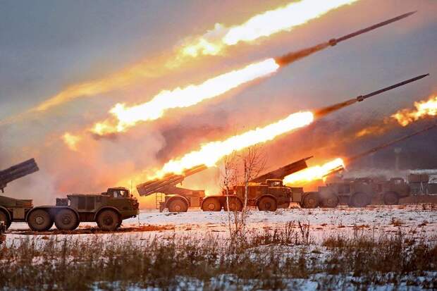 В ДНР заявили о военных учениях Киева у линии соприкосновения в Донбассе В ДНР заявили о военных учениях Киева у линии соприкосновения в Донбассе