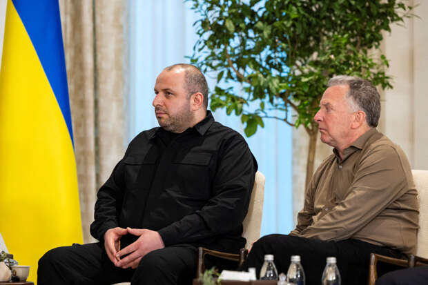 Глава делегации Украины объявил о начале переговоров с Россией и США в Абу-Даби